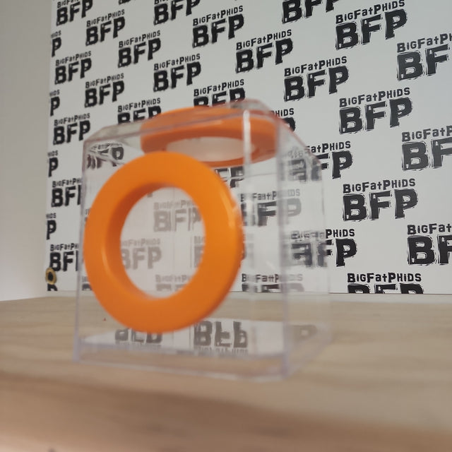 Mini Den Dual Vent 3x3x3 Jumping Spider Enclosure (holds fruit flies)