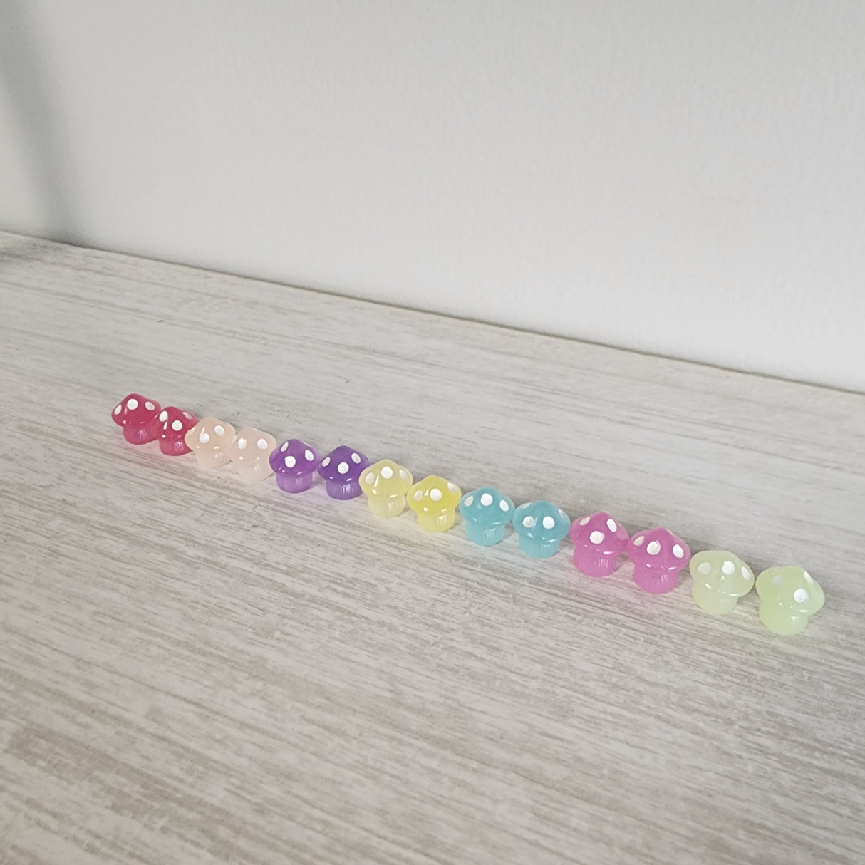 Polkadot Glow Mushroom Decor 12 pack