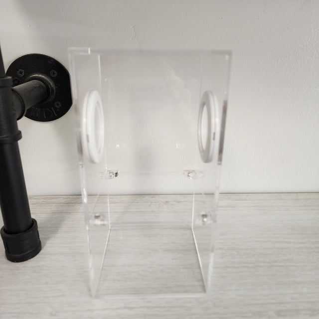 Medium Flat Top Magnetic 4x4x8 Jumping Spider Enclosure (holds fruit flies)