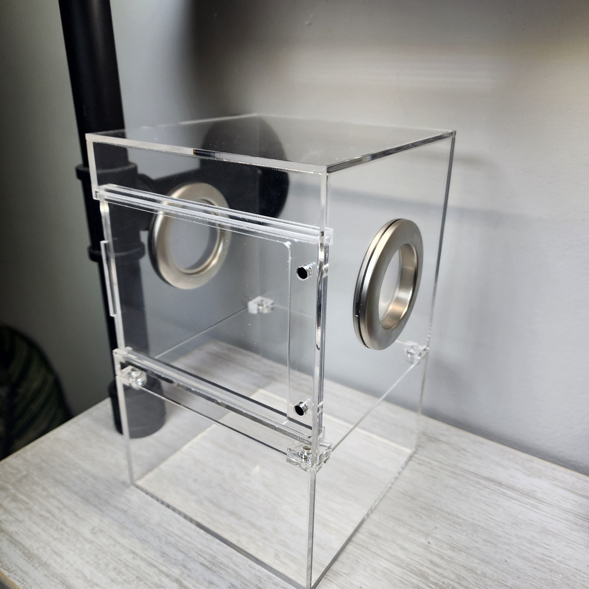 Large Flat Top Magnetic 5x5x8 Front Opening Jumping Spider Enclosure