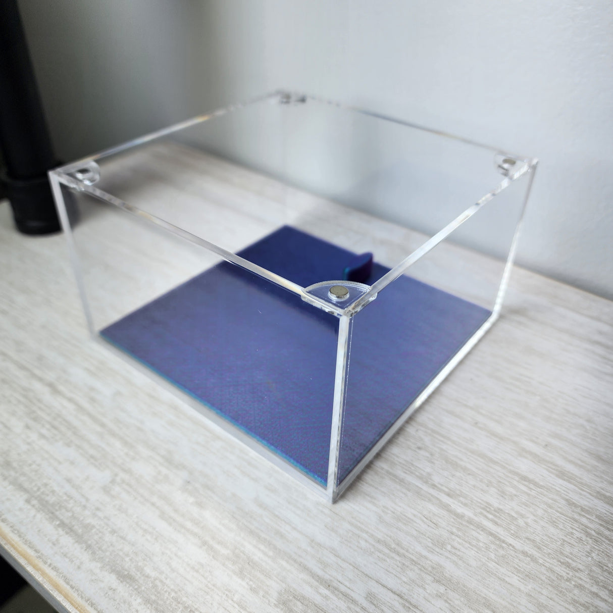 Removable floor insert for the 4x4x8 Magnetic Flat Top