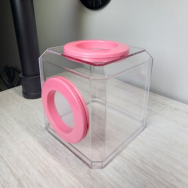 Mini Den Dual Vent 3x3x3 Jumping Spider Enclosure (holds fruit flies)