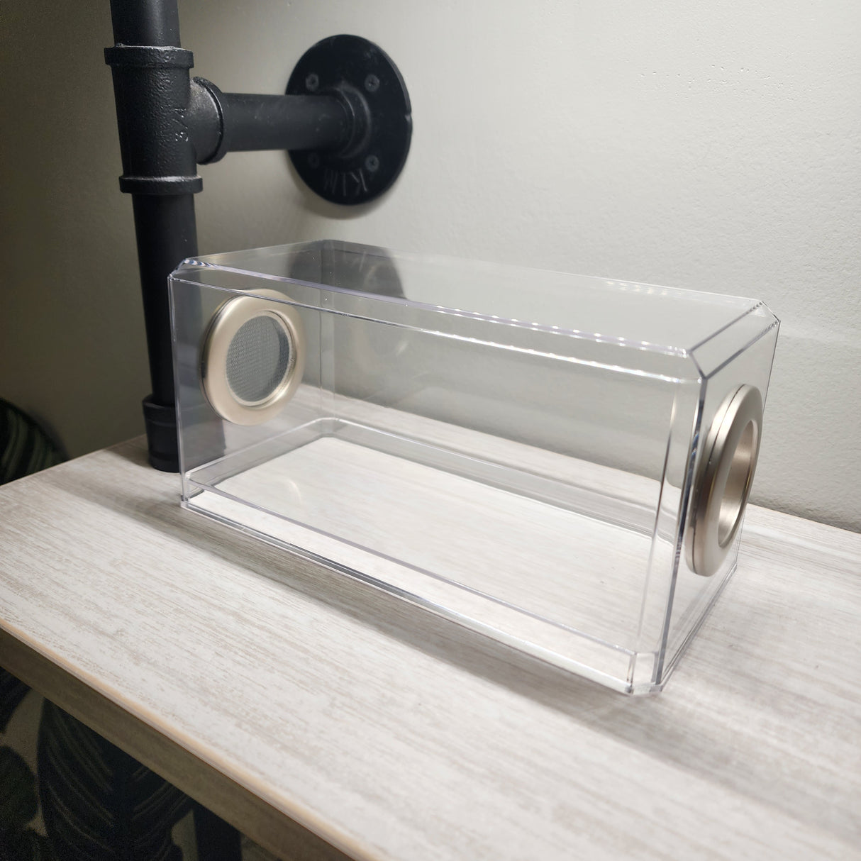 Phid Flat Sling Nursery Jumping Spider Enclosure 8.5x4x4(holds fruit flies)