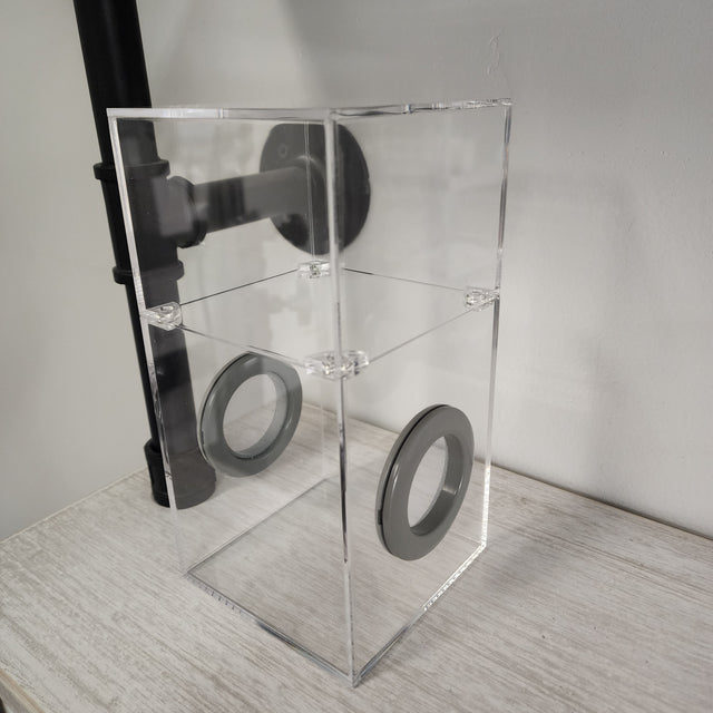 Medium Flat Top Magnetic 4x4x8 Jumping Spider Enclosure (holds fruit flies)