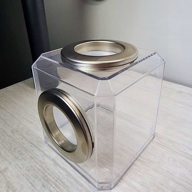 Mini Den Dual Vent 3x3x3 Jumping Spider Enclosure (holds fruit flies)