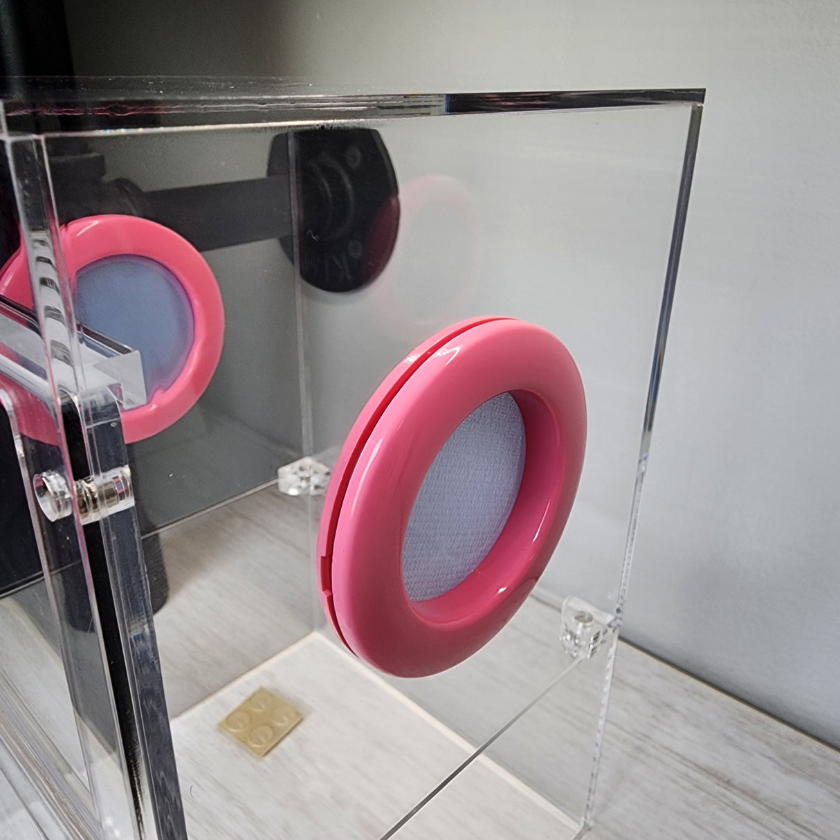 Large Flat Top Magnetic 5x5x8 Front Opening Jumping Spider Enclosure