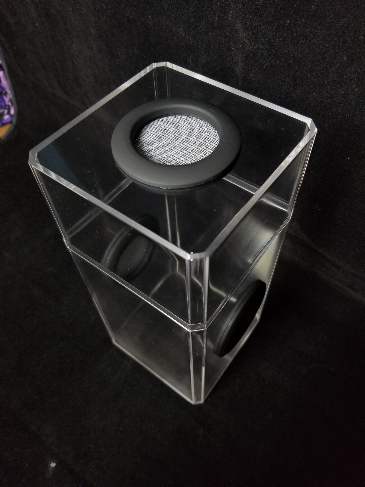 B-STOCK Classic Tri-Vent Spider Condo Jumping Spider Enclosure (holds fruit flies)