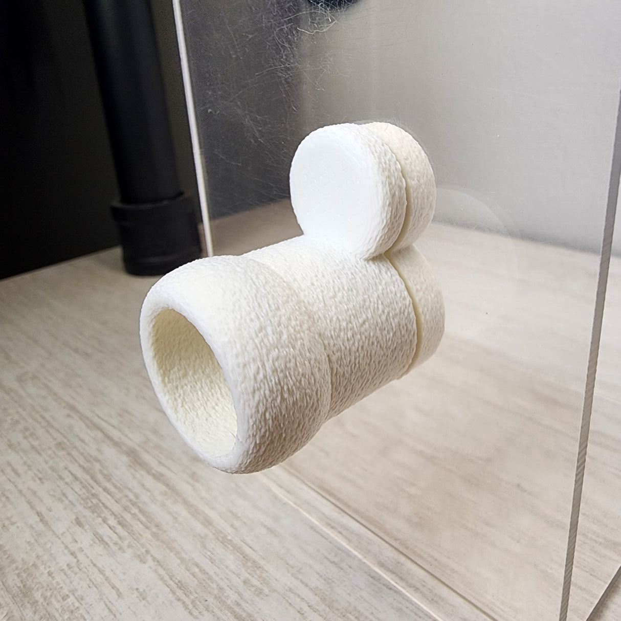 Spy Hides for Jumping Spiders