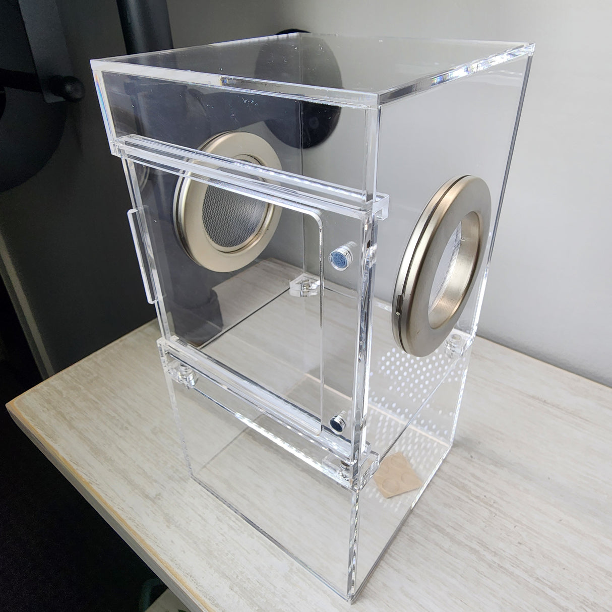 Medium Flat Top 4x4x8 Magnetic Front Opening Jumping Spider Enclosure NEW