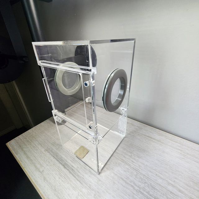 Medium Flat Top 4x4x8 Magnetic Front Opening Jumping Spider Enclosure