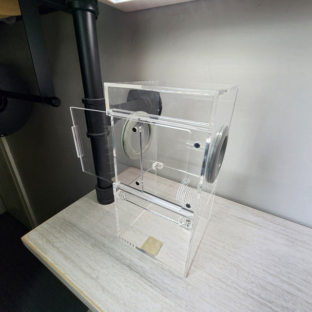 Medium Flat Top 4x4x8 Magnetic Front Opening Jumping Spider Enclosure