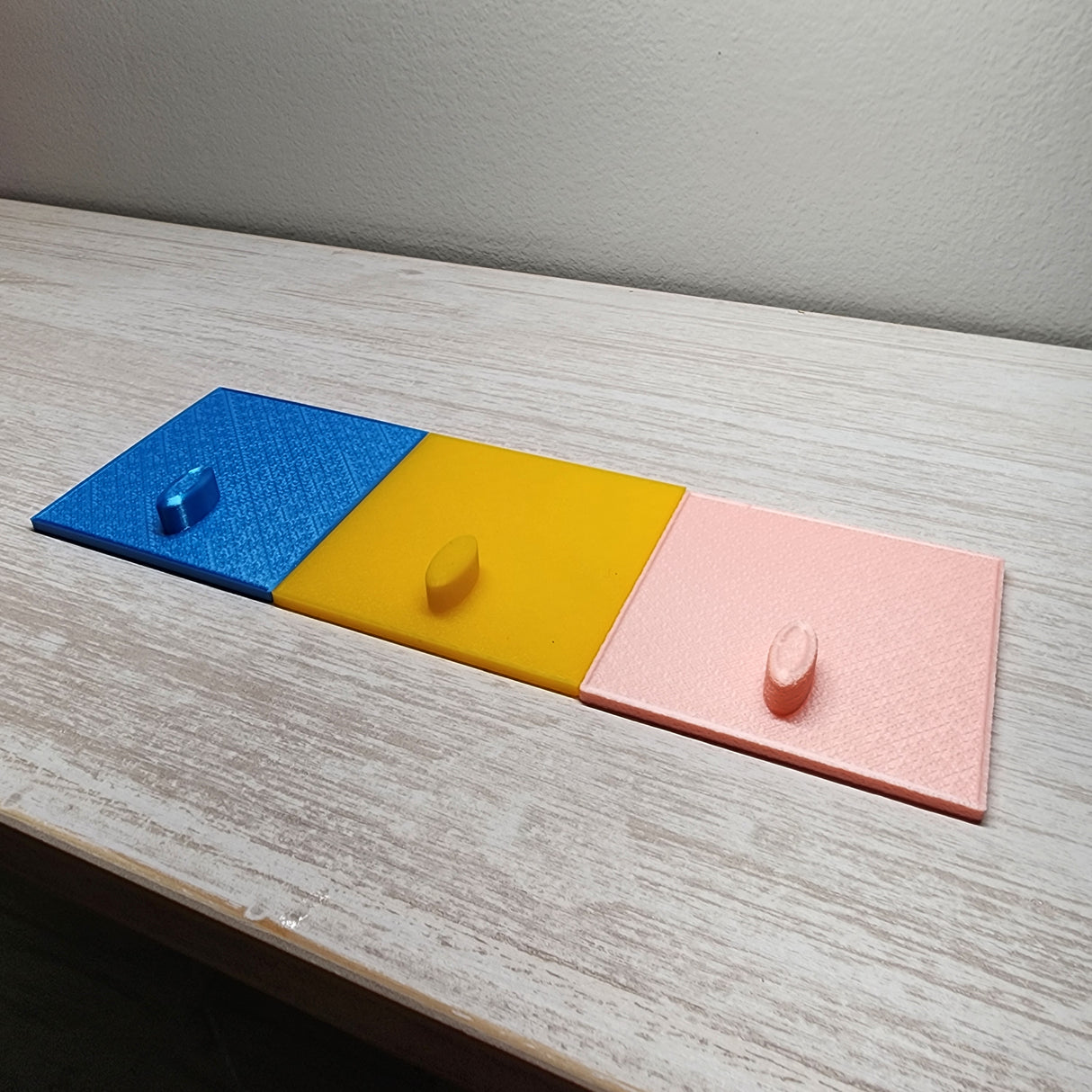 Removable floor insert for the 3x3x6 Magnetic Flat Top