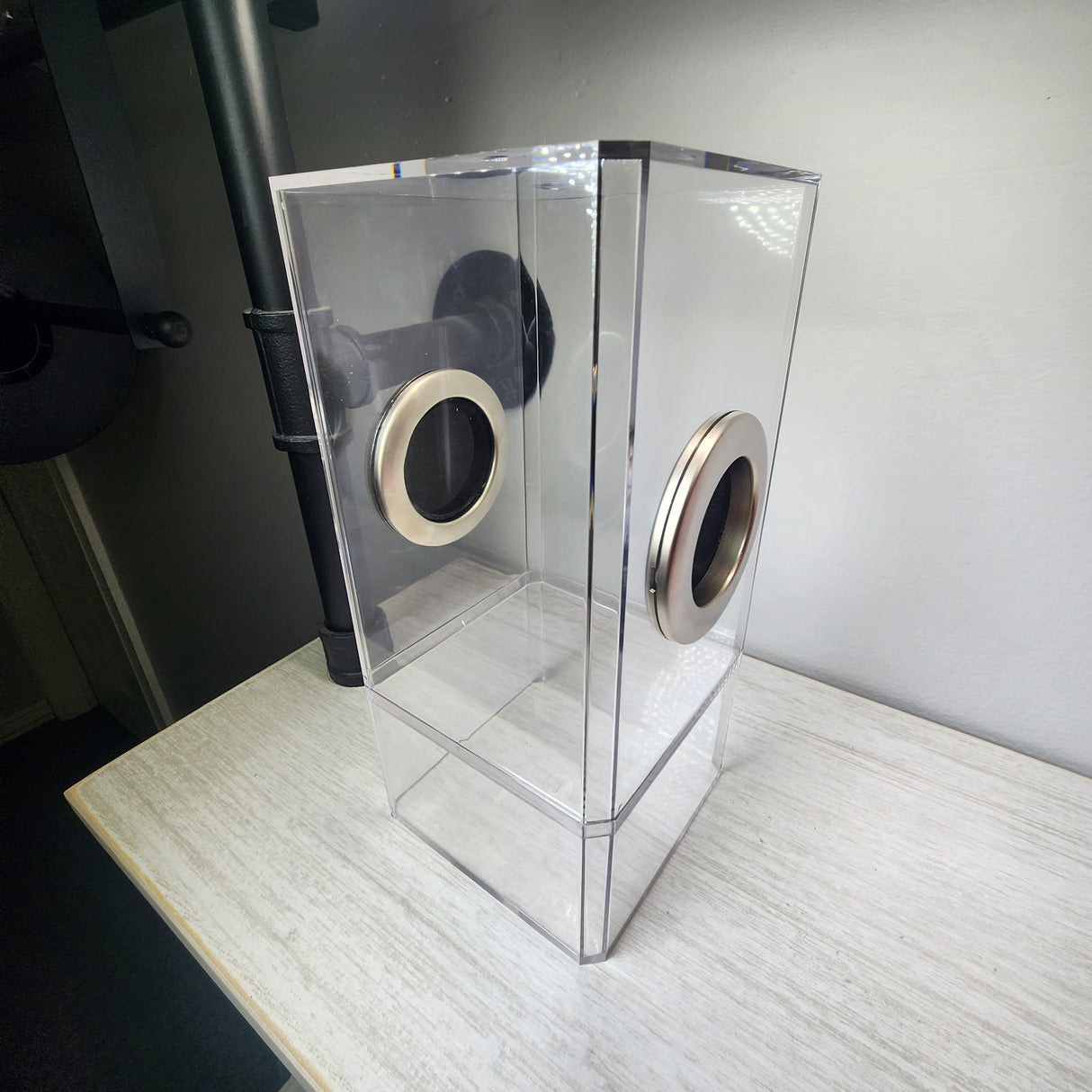 B-STOCK Flat-Top Dual Vent Spider Condo Jumping Spider Enclosure (holds fruit flies)