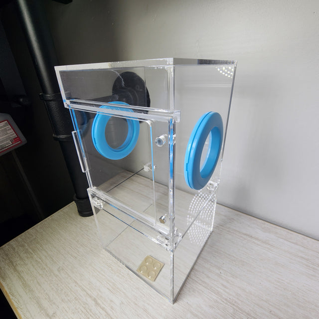 Medium Flat Top 4x4x8 Magnetic Front Opening Jumping Spider Enclosure