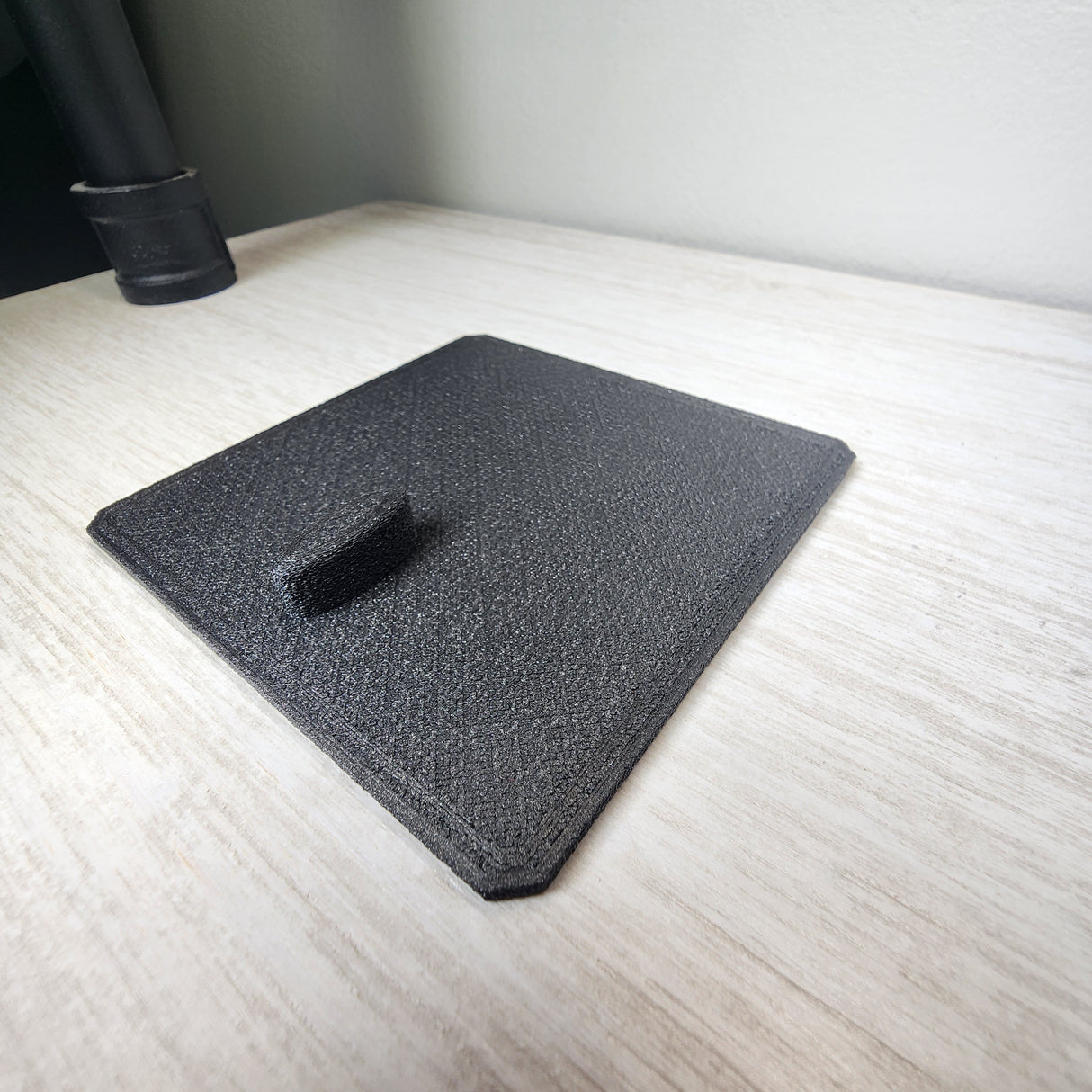 Removable floor insert for the B-STOCK 4X4X8.5