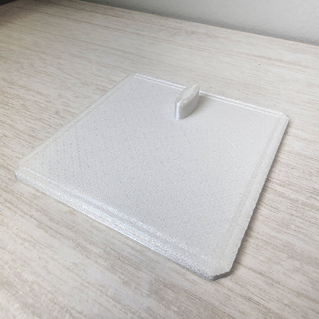Removable floor insert for the B-STOCK 4X4X8.5