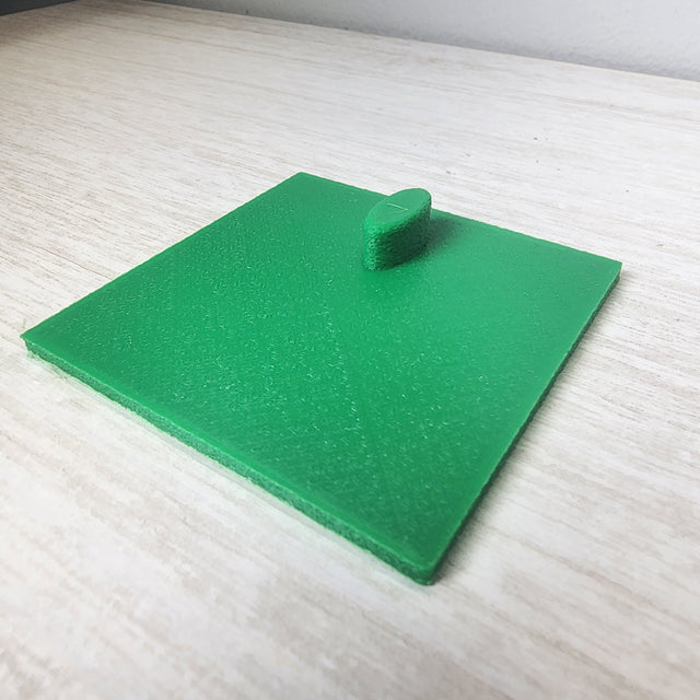 Removable floor insert for the 3x3x6 Magnetic Flat Top