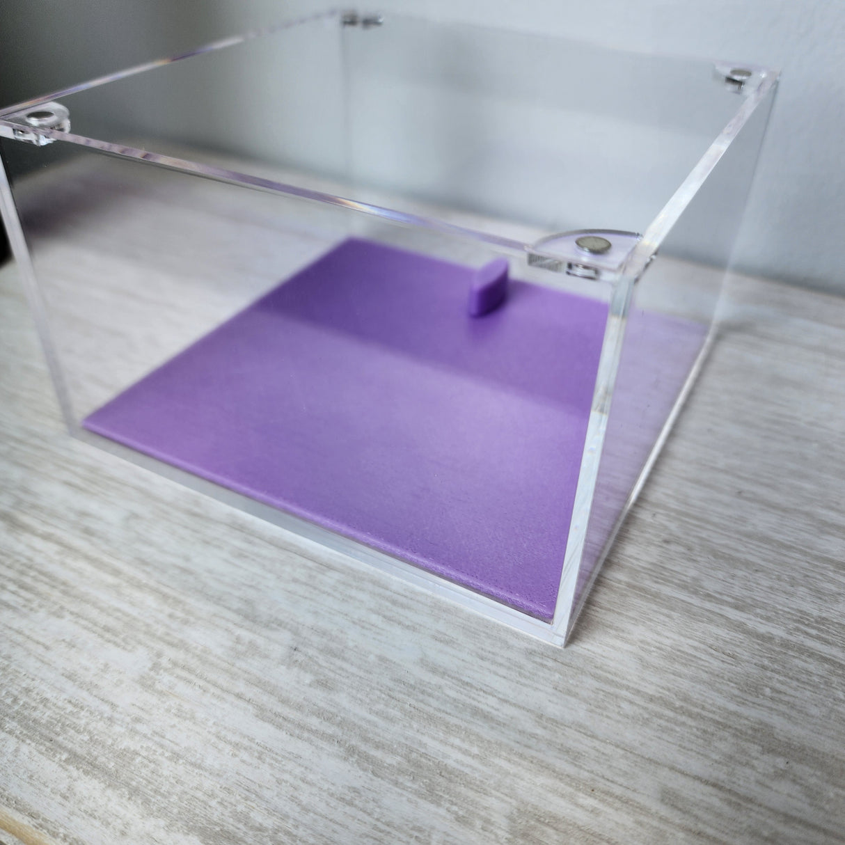 Removable floor insert for the 4x4x8 Magnetic Flat Top