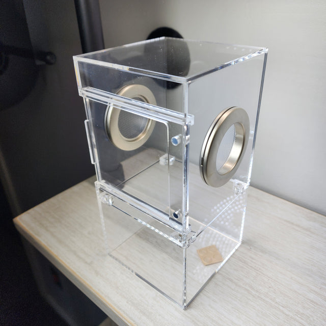 Medium Flat Top 4x4x8 Magnetic Front Opening Jumping Spider Enclosure