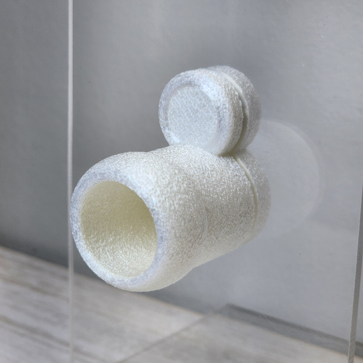 Spy Hides for Jumping Spiders