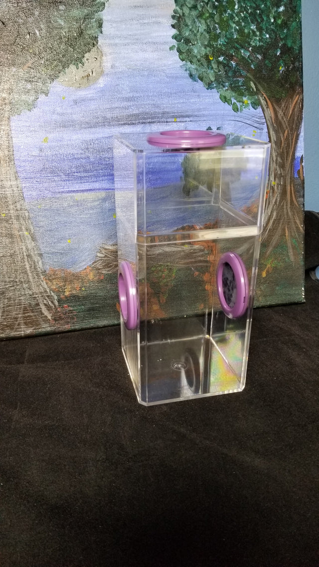B-STOCK Classic Tri-Vent Spider Condo Jumping Spider Enclosure (holds fruit flies)