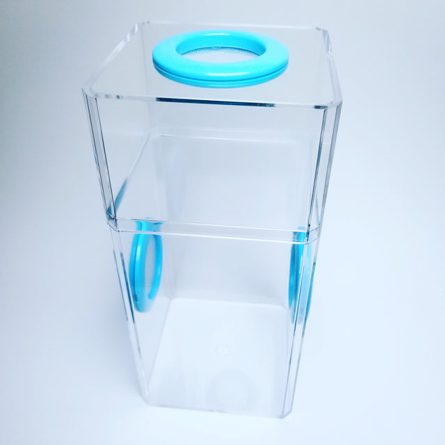 B-STOCK Classic Tri-Vent Spider Condo Jumping Spider Enclosure (holds fruit flies)